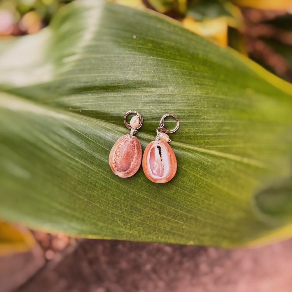 Cowry Drops